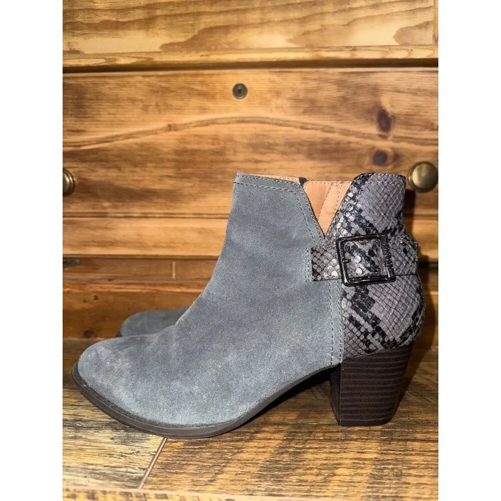 Vionic Naomi Snake Embossed Booties Boots Shoes‎ Size 7.5